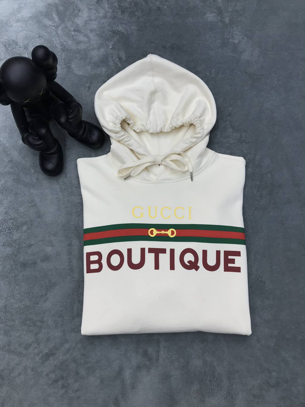 Gucc*